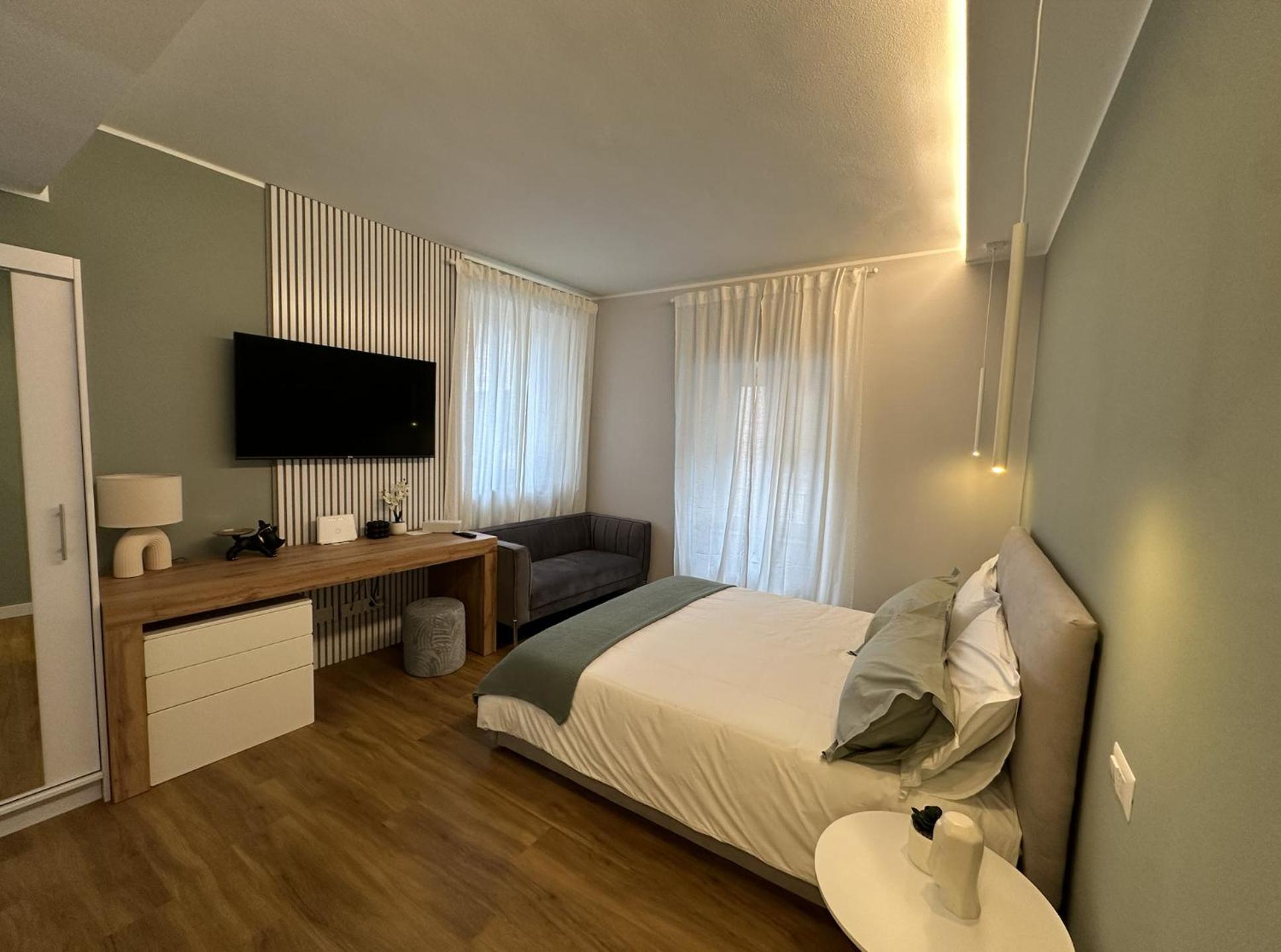 The Captain'S Apartments Sirocco - City Center Leonardo Academy Sesto Calende Exterior photo